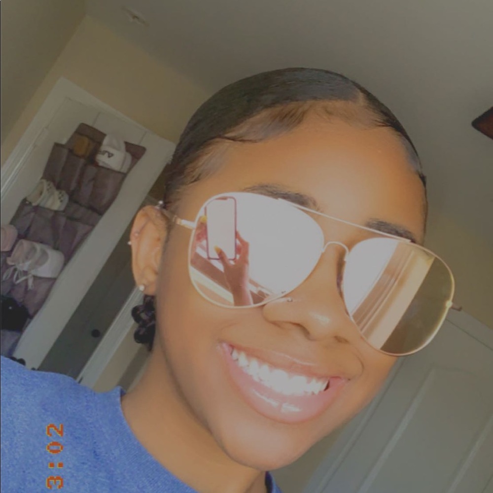 🚫SOLD🚫 Rose Gold Aviators Sunglasses 😎 - Picture 4 of 4